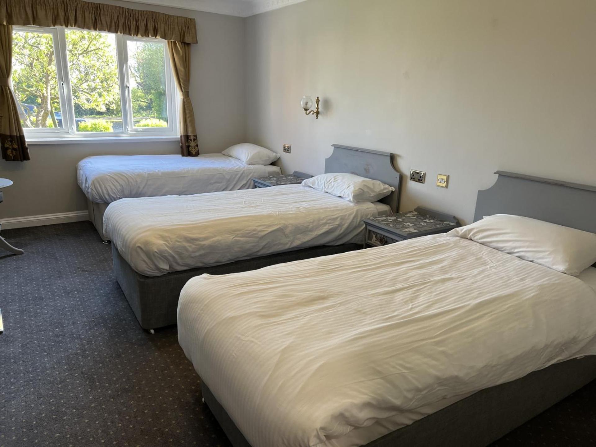 The Pear Tree Inn & Country Hotel Hindlip Екстериор снимка