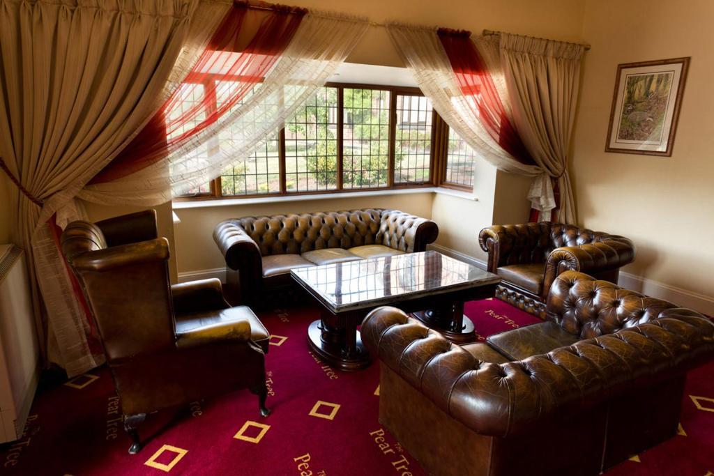 The Pear Tree Inn & Country Hotel Hindlip Екстериор снимка
